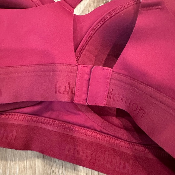 Lululemon Sports Bra - Picture 6 of 6